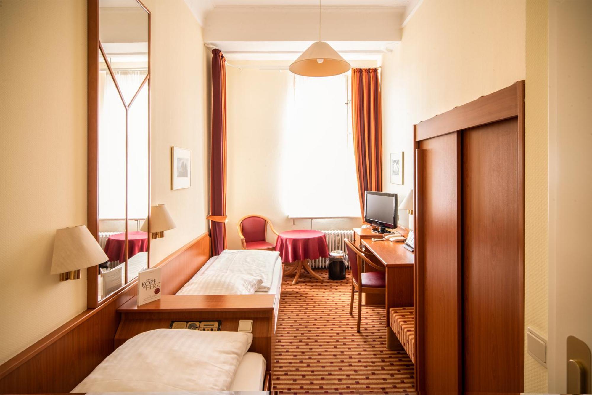 Hotel Schoeneberg เบอร์ลิน ภายนอก รูปภาพ