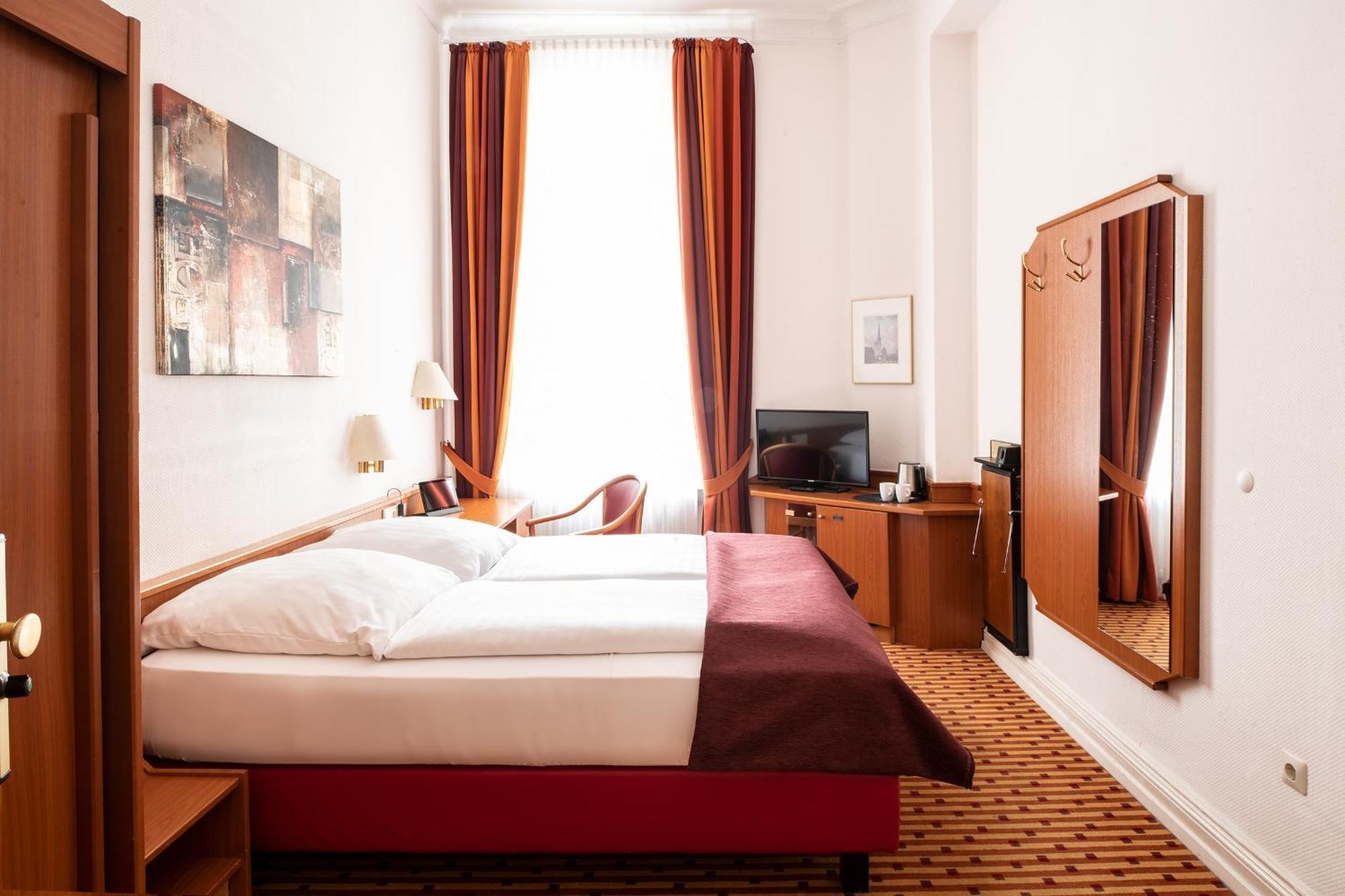 Hotel Schoeneberg เบอร์ลิน ภายนอก รูปภาพ