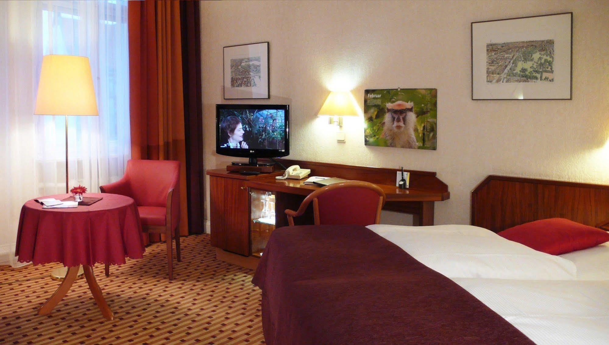 Hotel Schoeneberg เบอร์ลิน ภายนอก รูปภาพ